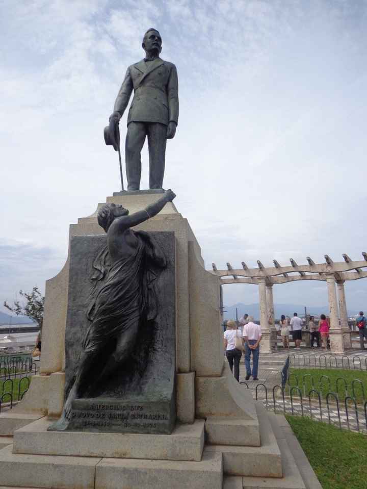 Estátua Hercílio Luz