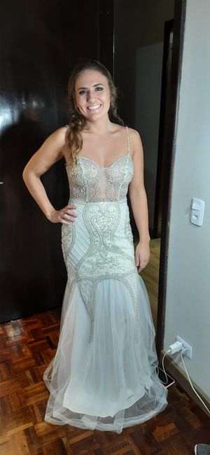 Quanto planeja gastar no seu vestido de noiva ou traje? 🤑 2