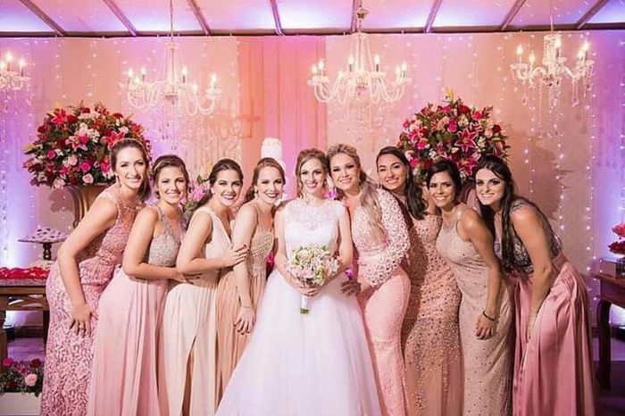Esse é o tom que escolhi para os vestidos das madrinhas