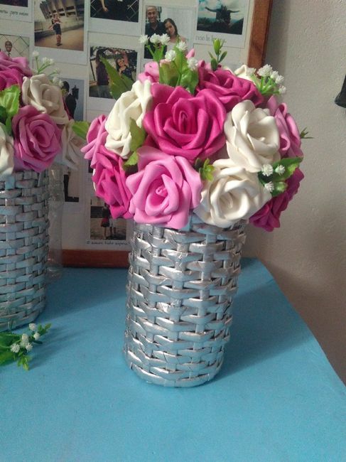 Diy para chá de panela! Vasos de Jornal + flores de eva 1