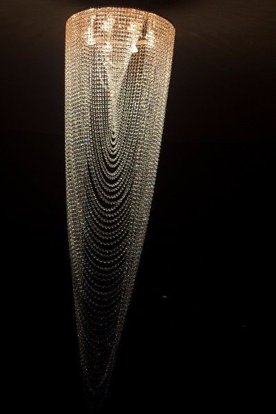 O lustre no centro do salão (Fiquei encantada por ele rs)