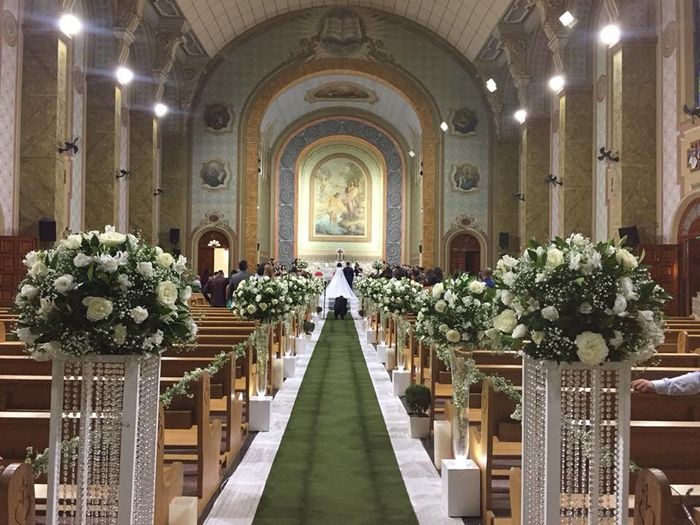 Decoração da igreja e buquê - 3