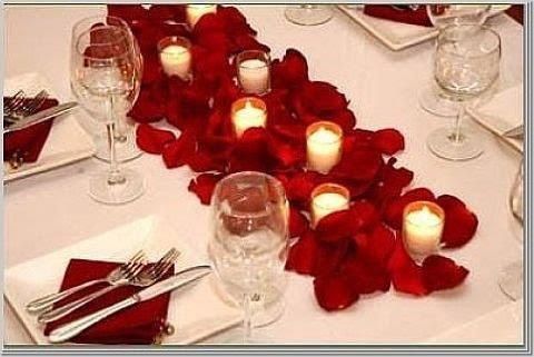 pétalas de rosas e velas =)