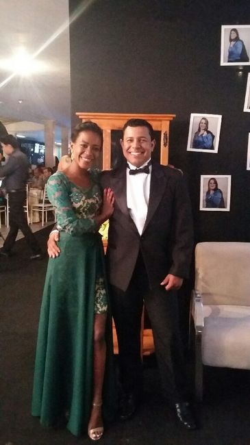 O orçamento do seu casamento é... Que tipo de vestido/traje você quer? - 1