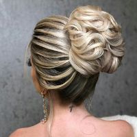Qual será o tipo do penteado? - 1