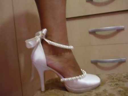 Divida cruel,sapatos de noiva. - 2