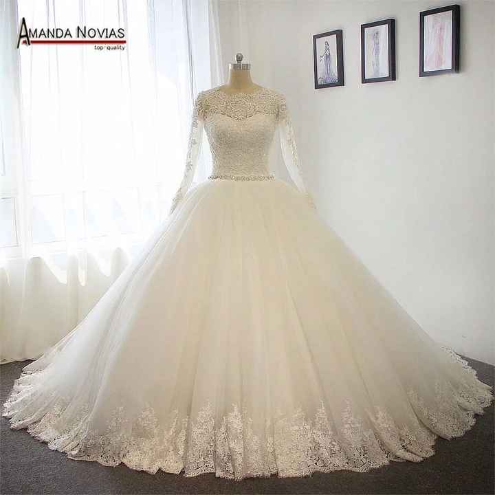 O VESTIDO DE NOIVA DOS SONHOS APARECE BEM NA TELA DO MEU COMPUTADOR 