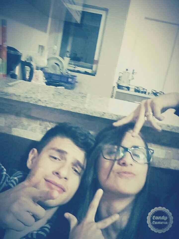 Qual foto mais divertida com seu amor?! - 1