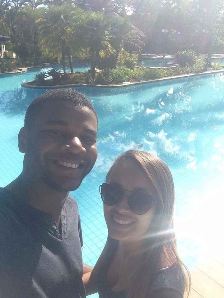 Nós dois na piscina