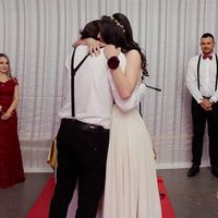 e teve um abraço bem aconchegante 