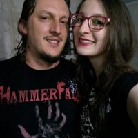 Estávamos indo num barzinho, tomar um chopp, curtir um Rock, e comemorar 2 meses de casadinhos rsrsr