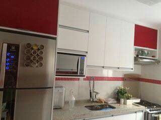 Cozinha vermelha,branca e inox - 8