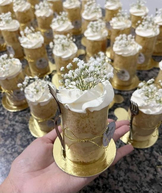 Qual lembrancinha dar para apenas cerimônia? 3