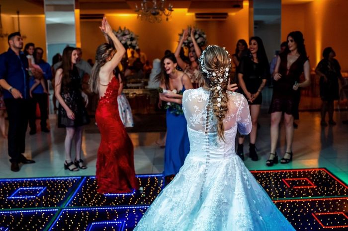 Casamentos reais 2019: o vestido (costas) 9