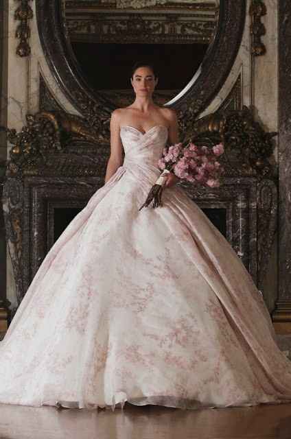 Vestido de noiva estampado