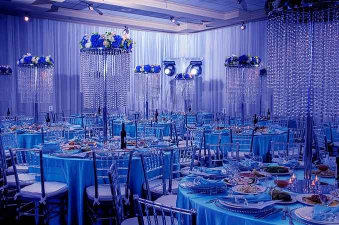 Inspirações azul e branco - olha como a iluminação dá um efeito bacana
