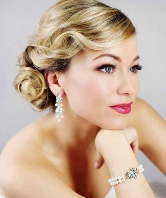 Penteado para cabelo curto e cacheado