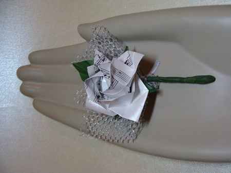  Boutonniere de partitura
