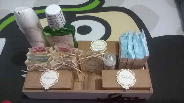 Esse era o kit toalete feminino
