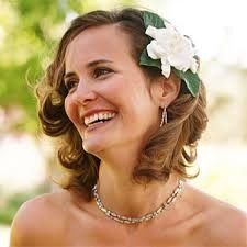 Penteado para cabelo curto e cacheado