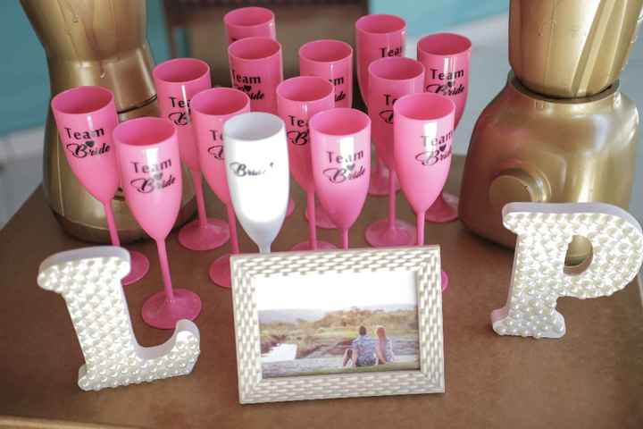 Taças personalizadas para as madrinhas
