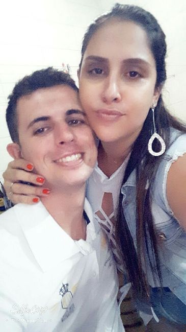 Uma foto que descreva o casal. - 1