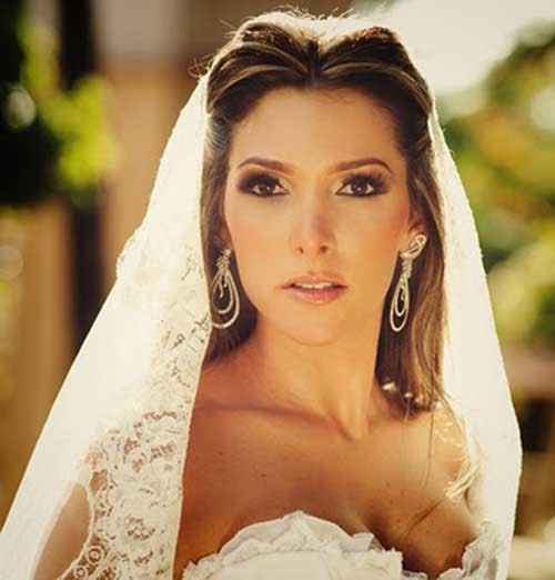 Penteado com Mantilha