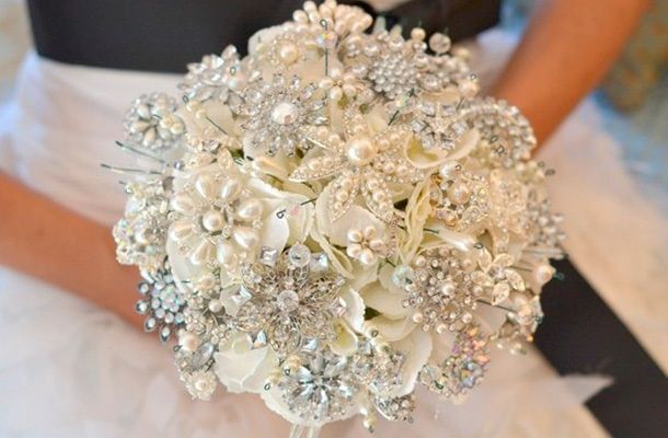 BUQUE DE BROCHE