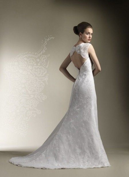 Vestido com Costas Abertas