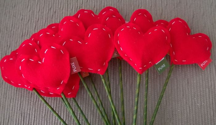 Diy : buquê de flores de feltro de corações 6