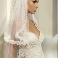 7. Véu com renda e longo