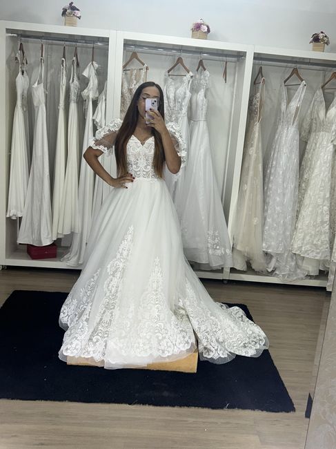 o meu vestido escolhido foi este. falta alguns ajustes. mas estou apaixonada...