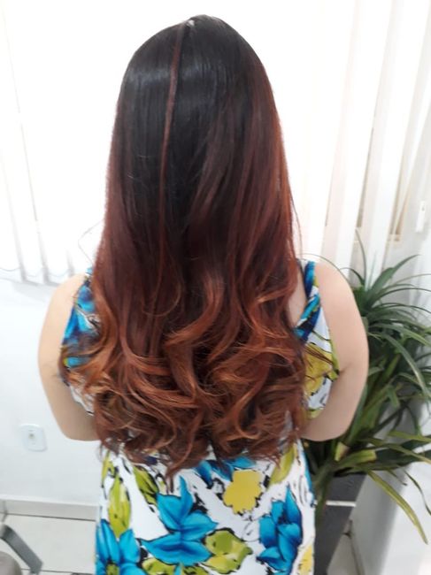 Cabelo com luzes feito no salão - julho.2018