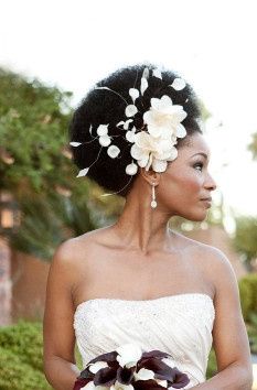 Penteado com arranjo