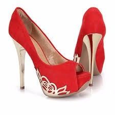 Sapato com detalhes
