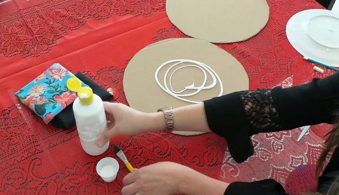 Sousplat de papelão DIY