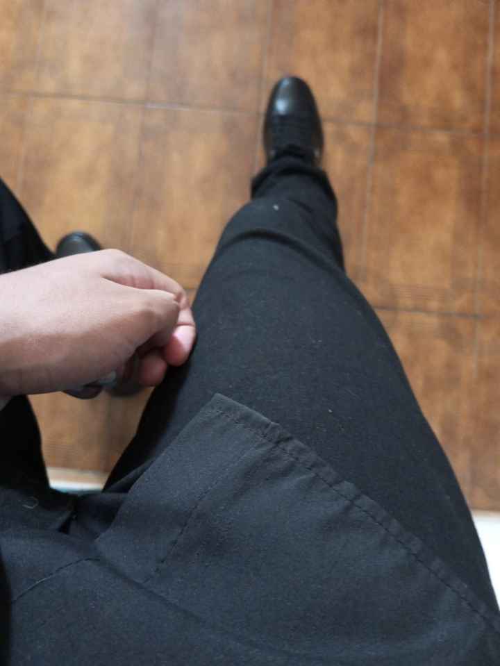 Terno preto nesse calor socorro - 1