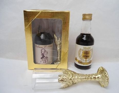 Mini vinho com taça - Padrinhos e madrinhas 