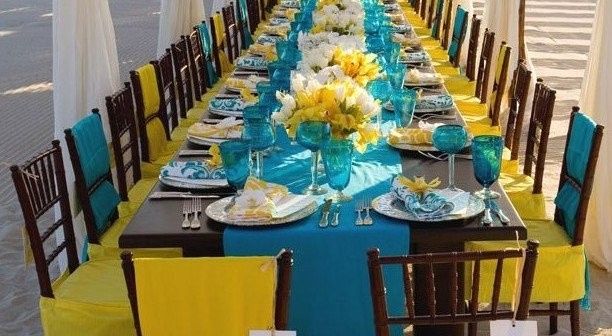 amarelo com azul Tiffany 