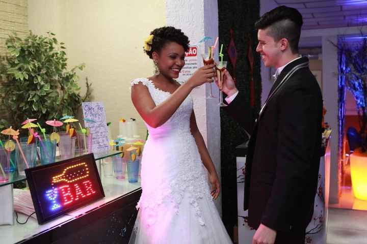 Open bar. 