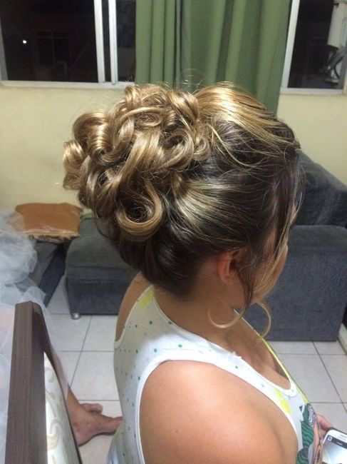 Prova de penteado e make