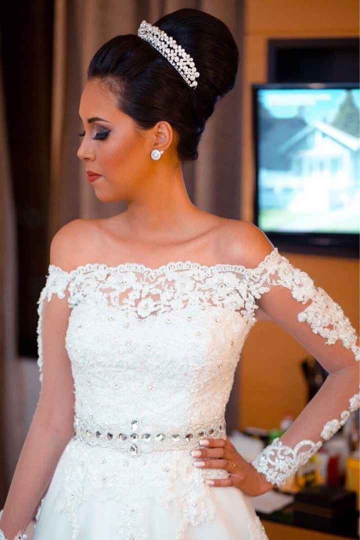  Vestido desconfortável - 1