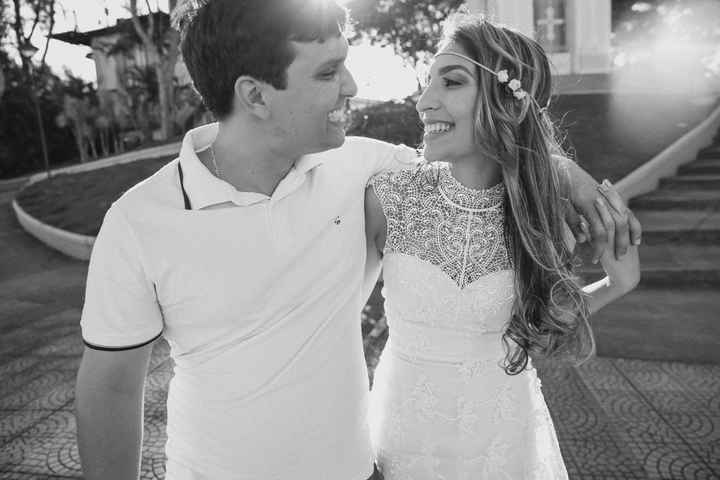 "Meu riso é tão feliz contigo"