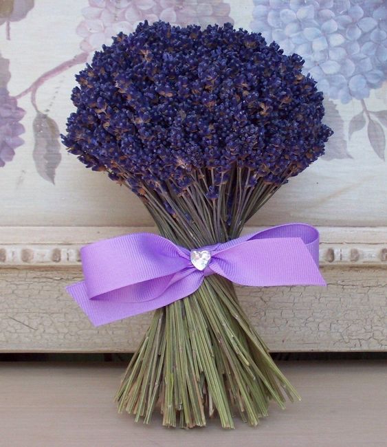 Gêmeos: Buques de lavanda, margarida ou azaleia.
