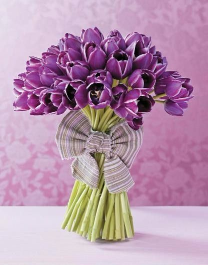 Sagitário: Buques com tulipas ou hortências.