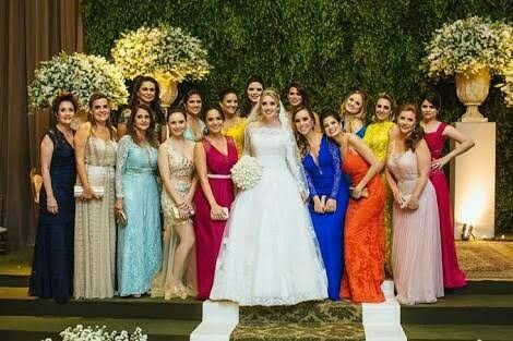  Vestidos das madrinhas... padronizar ou não? - 1