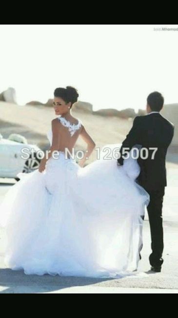 Tem algum detalhe nas costas do seu vestido de noiva? - 1