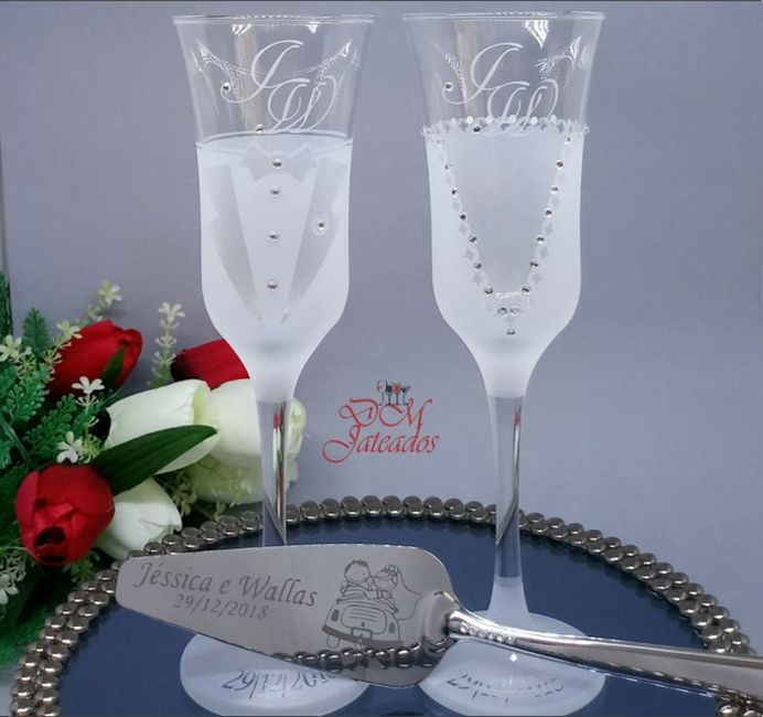 Taças personalizadas para o brinde dos noivos: acha legal ou não curte? 🥂 - 1
