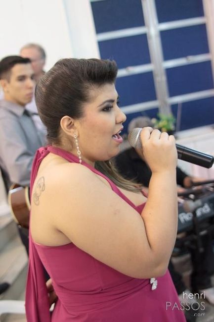 Cantando em casamentos