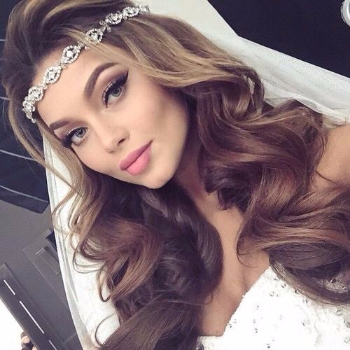 Tiara, coroa ou porta coque? 3